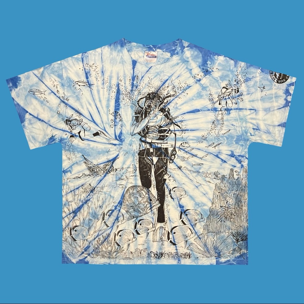 Vintage 00’s blue tie dye scuba diver aop front t-shirt.
